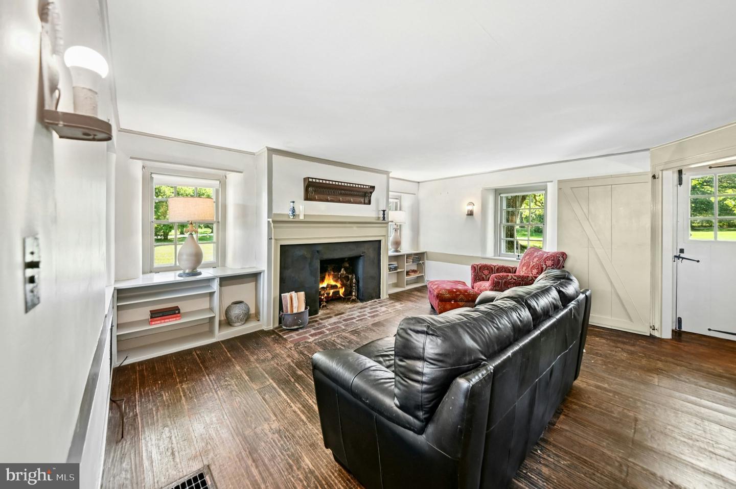 1807 Apple Tree Ln Property Photo 27