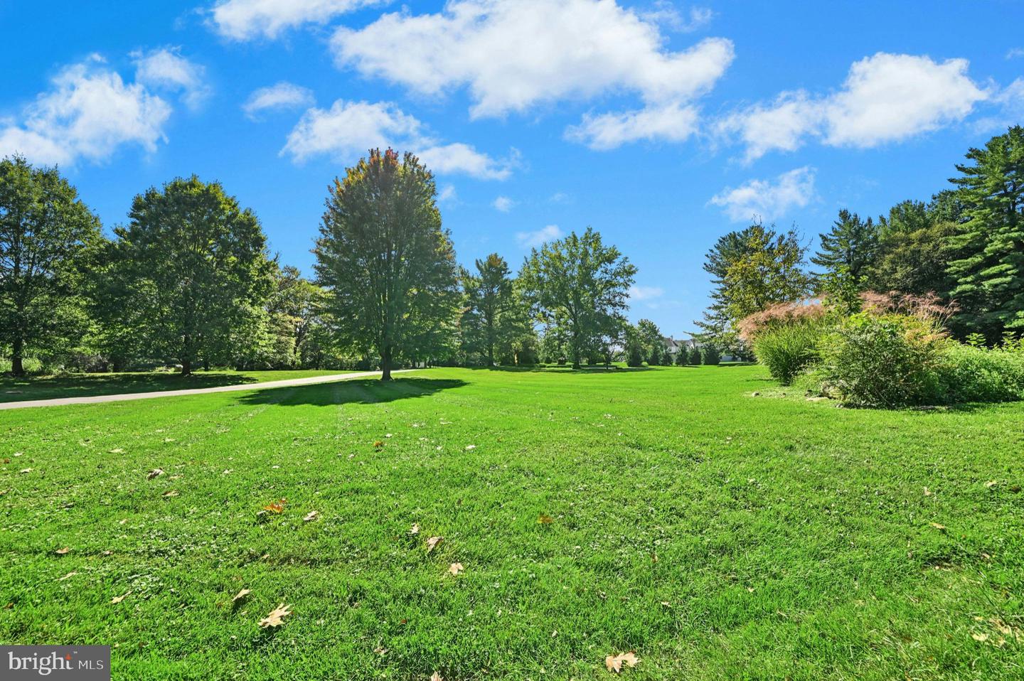 1807 Apple Tree Ln Property Photo 36