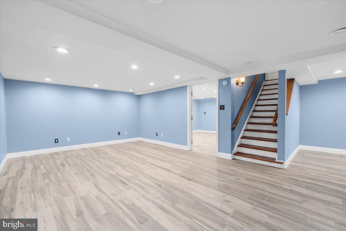 988 N Hoch Rd Property Photo 19
