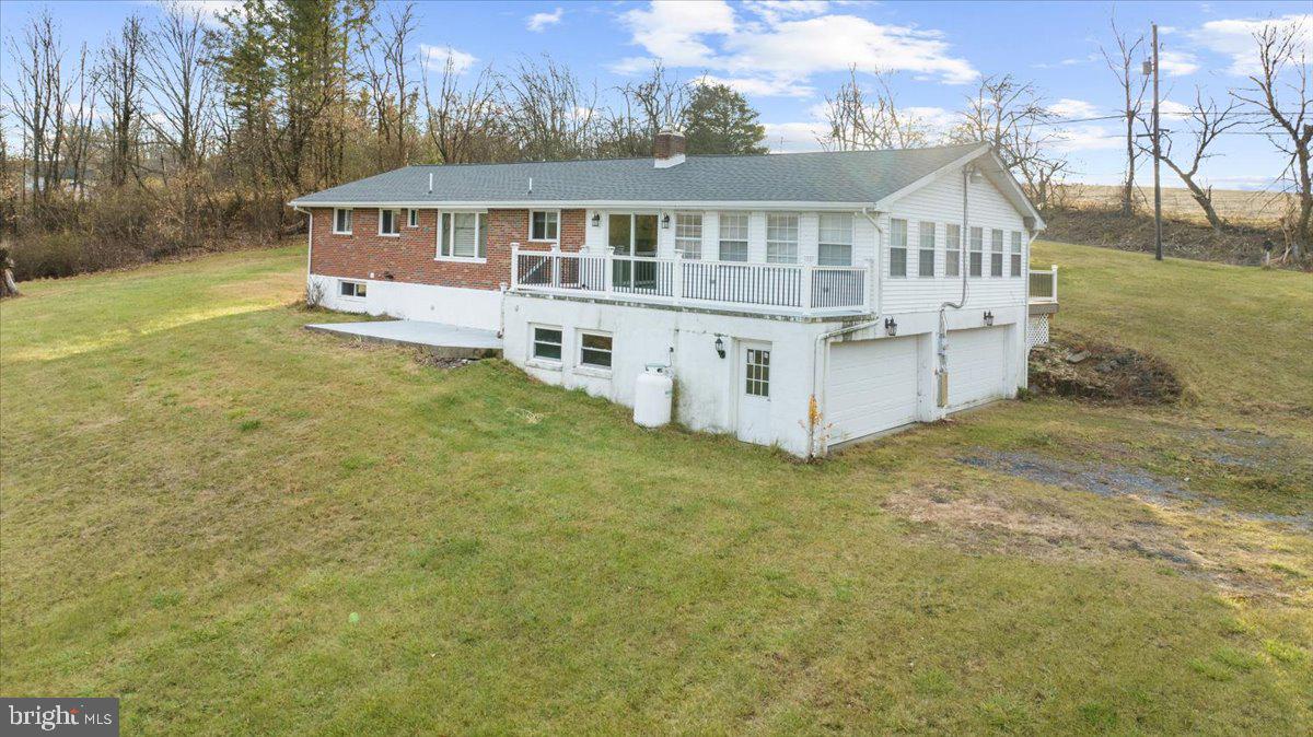 988 N Hoch Rd Property Photo 33