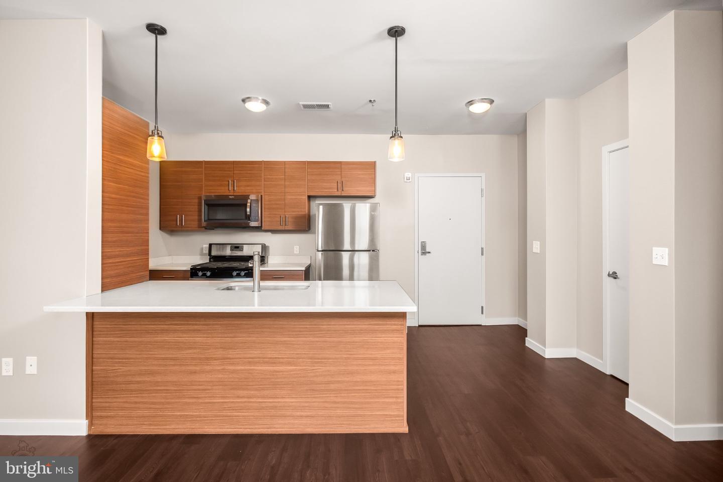 16 Centre Sq #3e Property Photo 15
