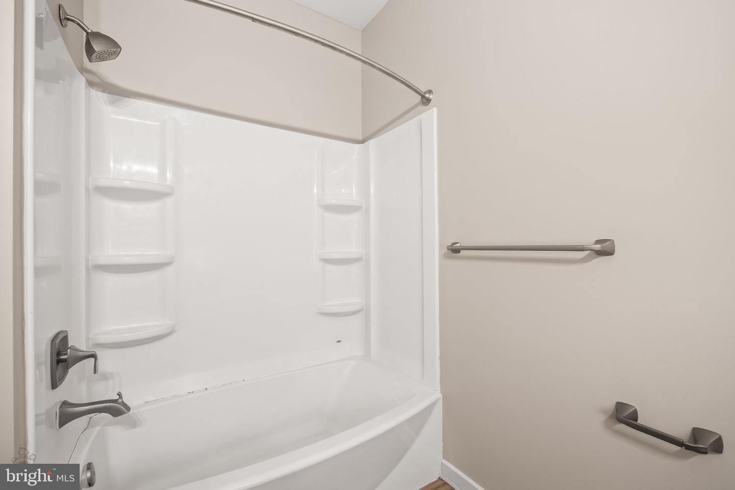 16 Centre Sq #3e Property Photo 18