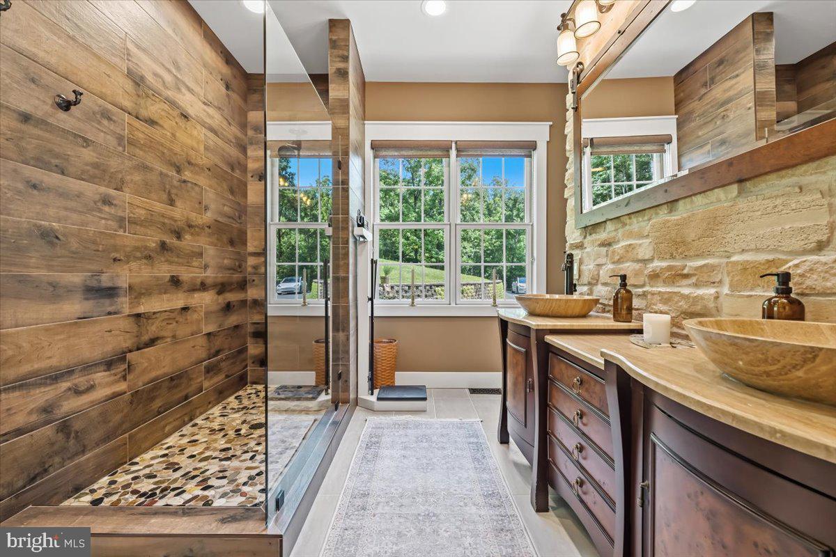 1168 Mount Pleasant Rd Property Photo 21