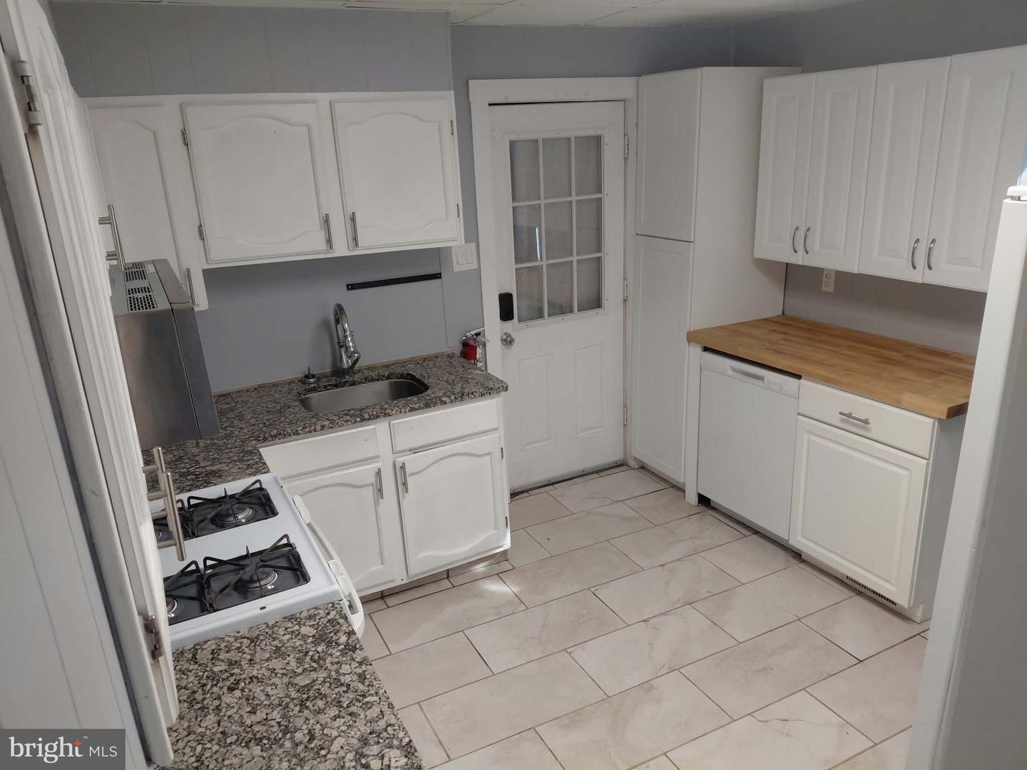 330 Seitz St Property Photo 7