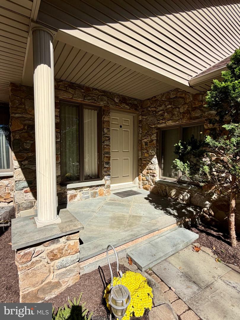 229 Kromer Rd Property Photo 3