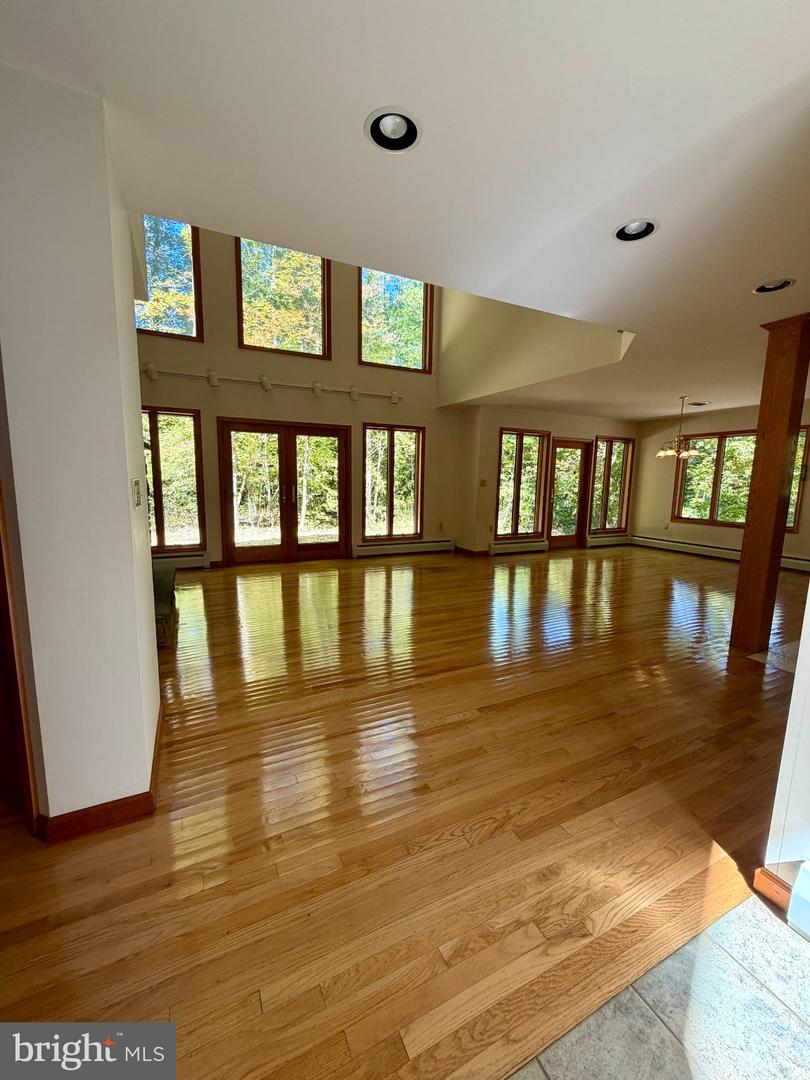 229 Kromer Rd Property Photo 6