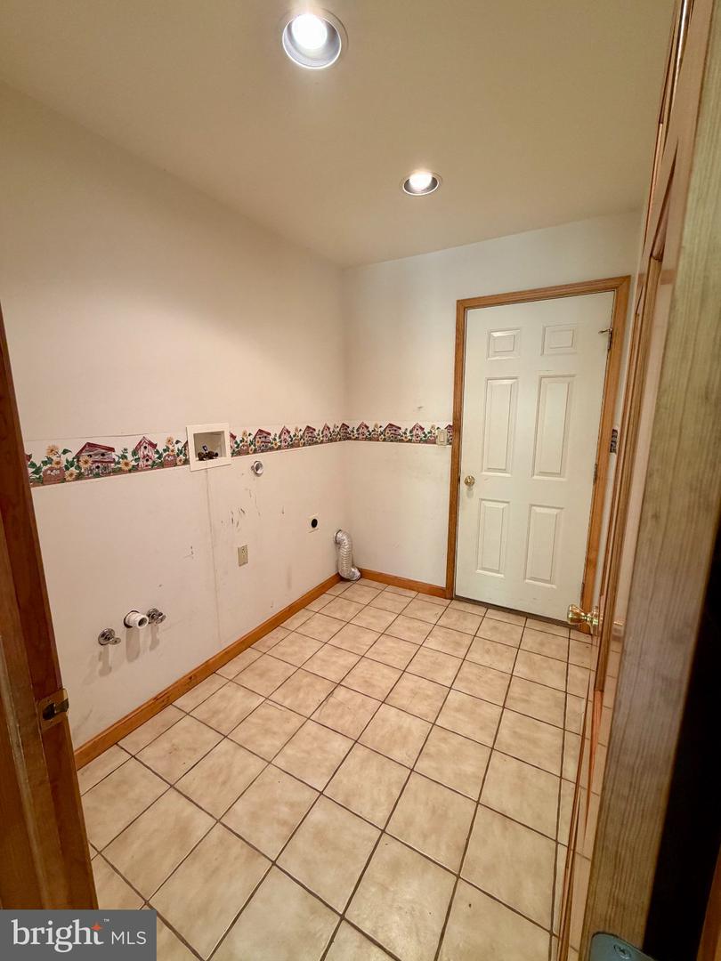 229 Kromer Rd Property Photo 14