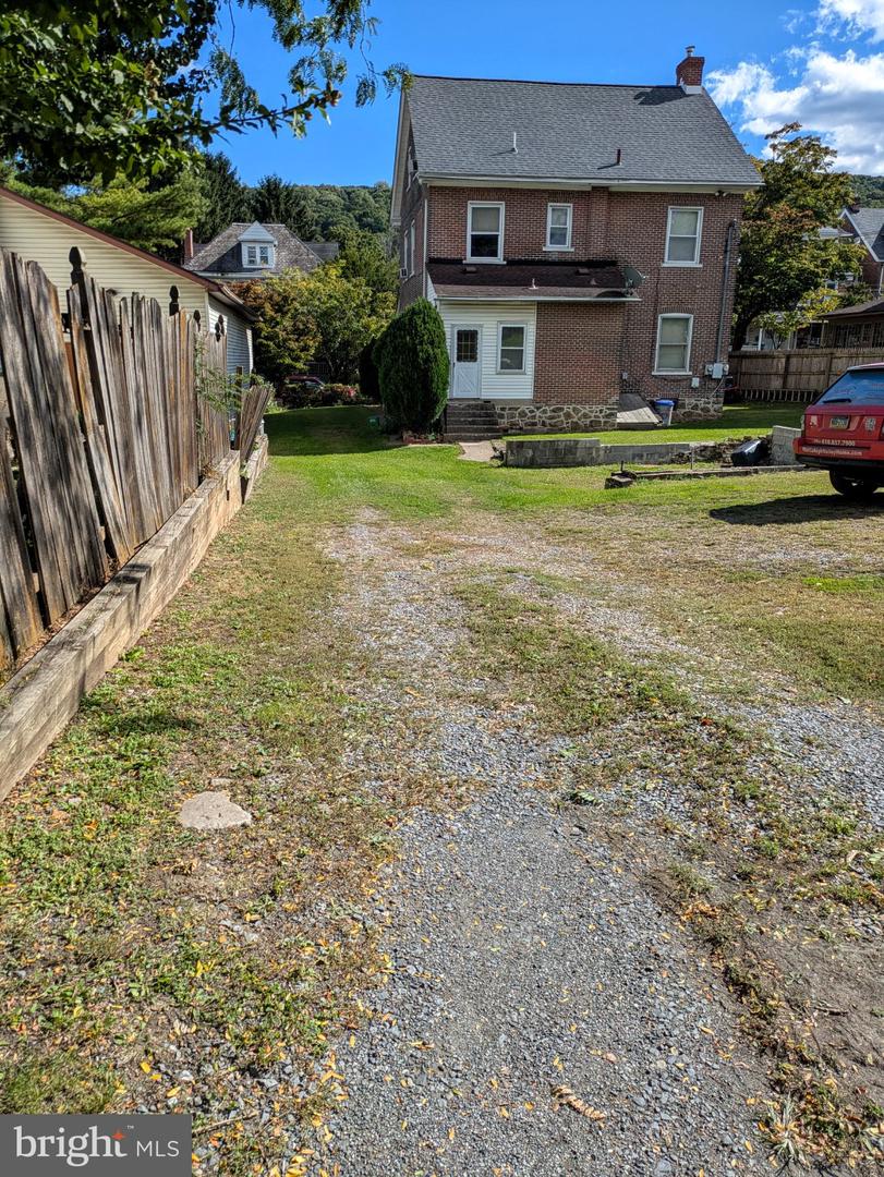 823 Broadway Property Photo 24