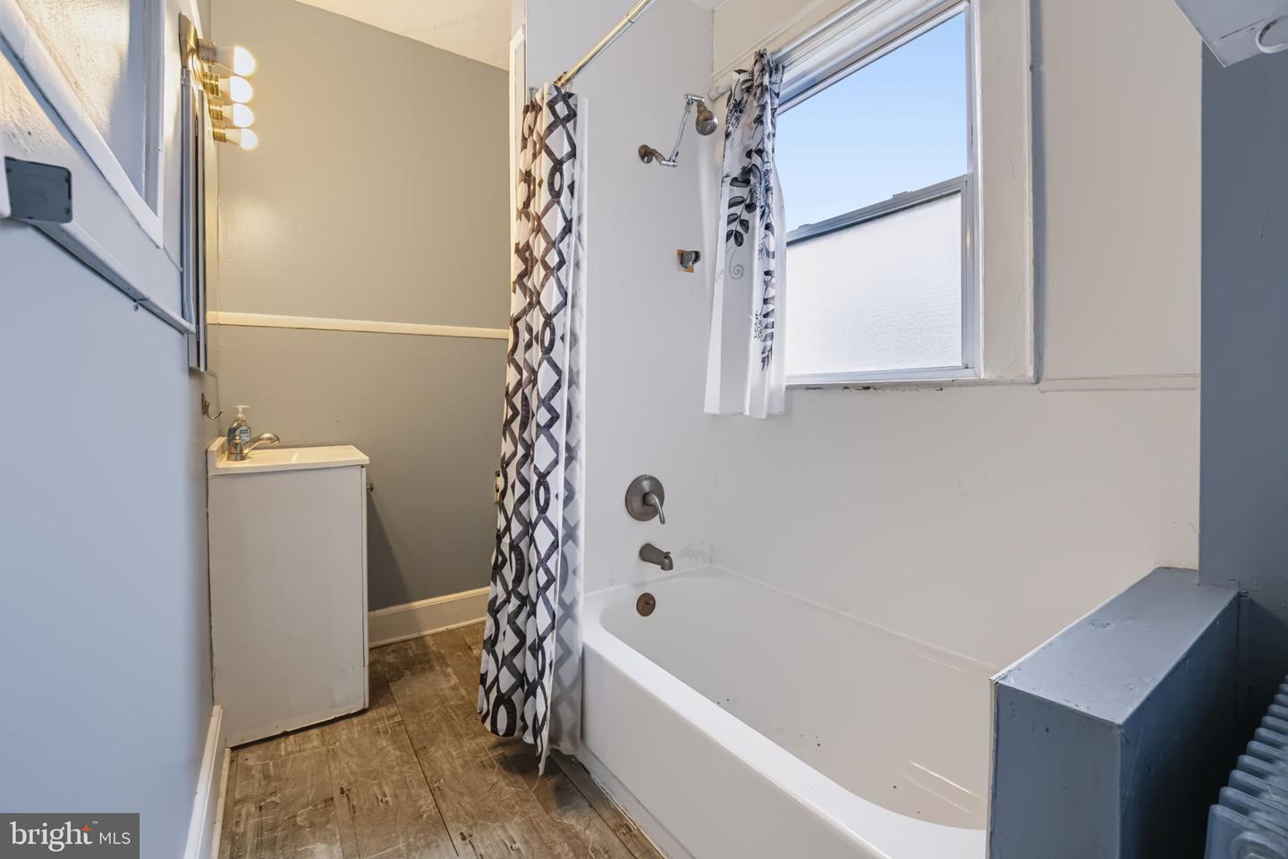 1110 Bushkill St Property Photo 7