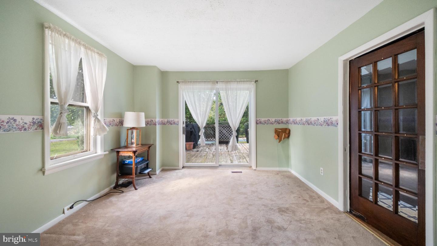 3955 Oakland Rd Property Photo 6