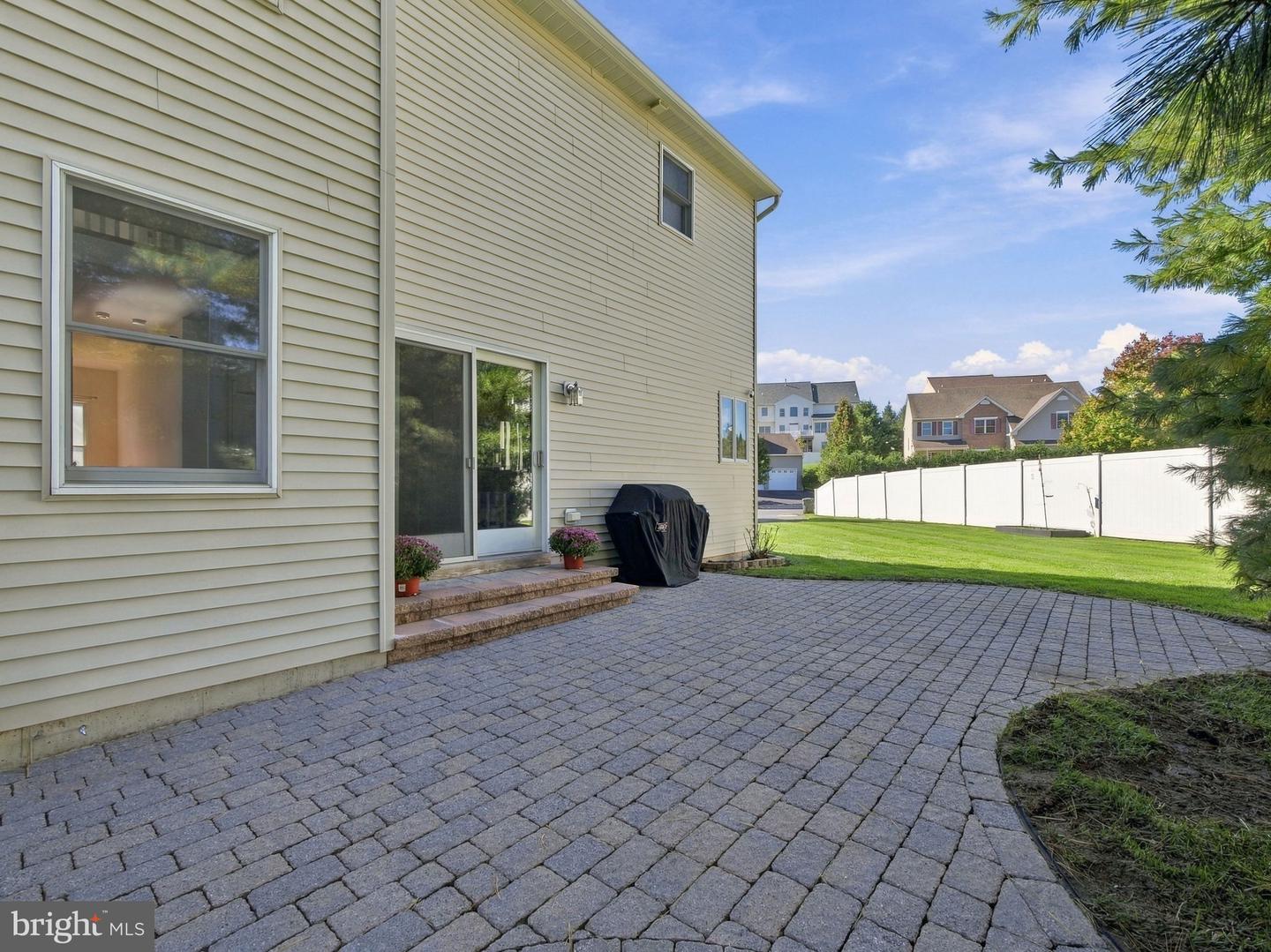 2512 Martin St Property Photo 15