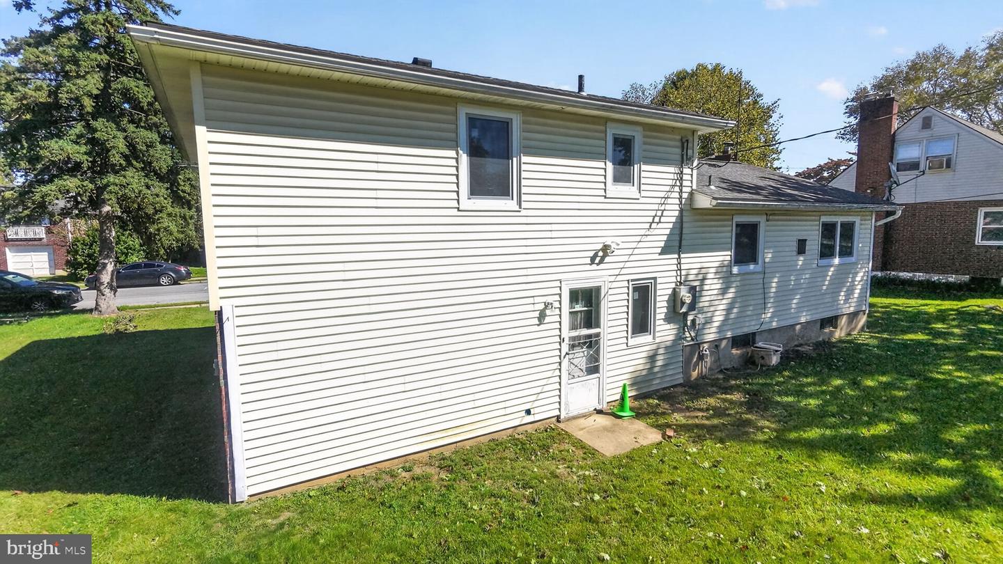 1823 Major St Property Photo 11