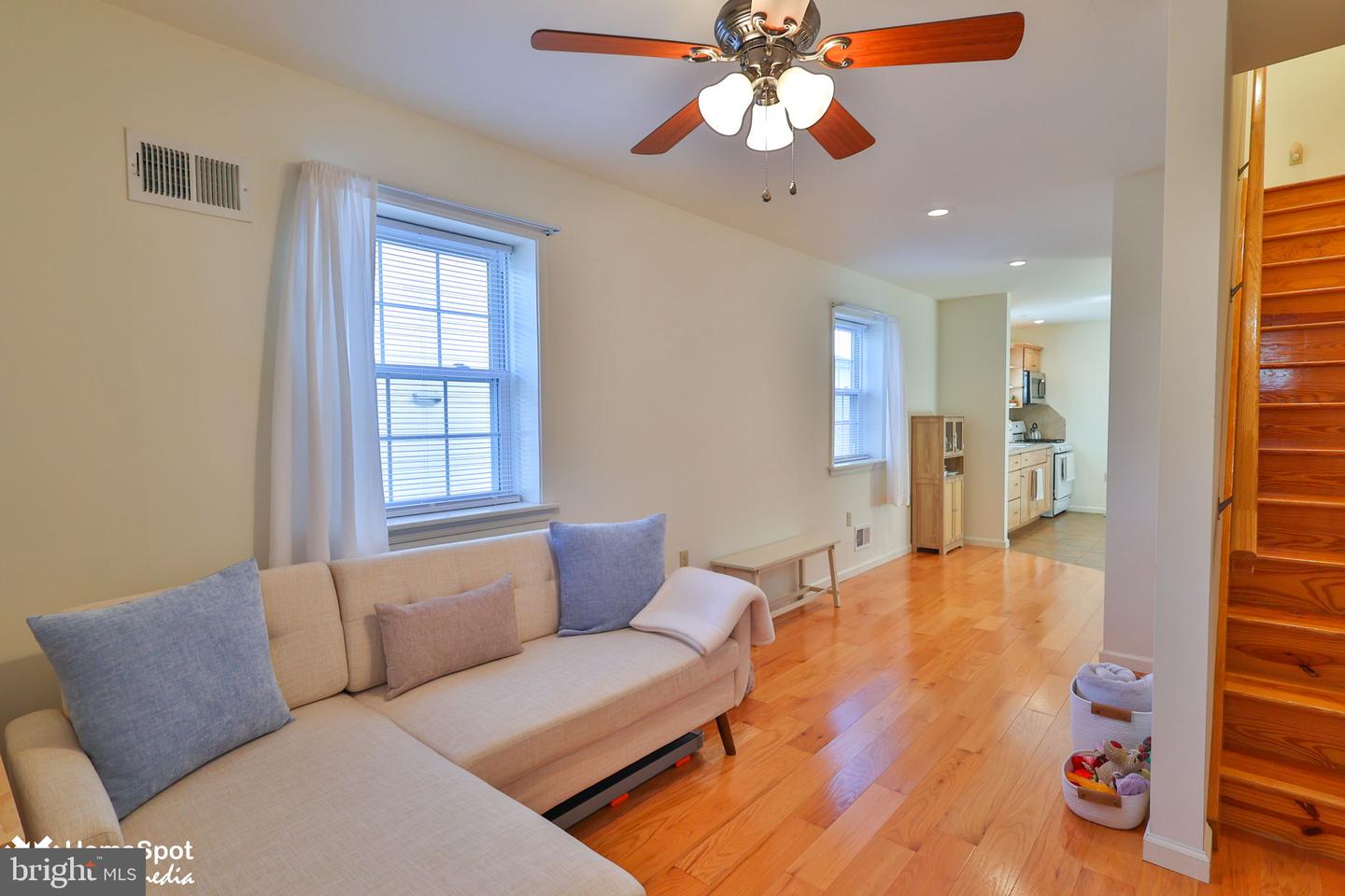 37 W Ettwein St Property Photo 8