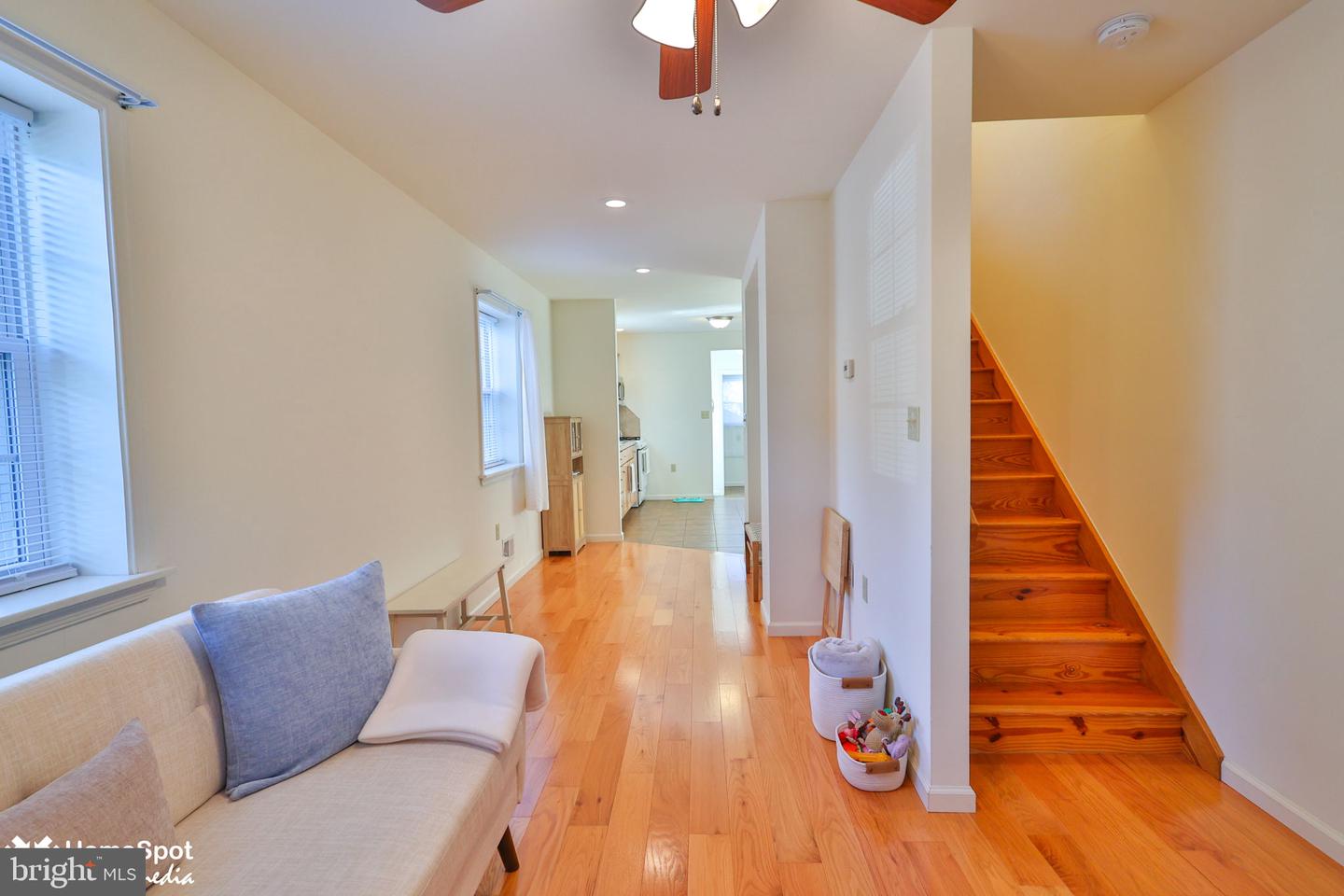 37 W Ettwein St Property Photo 9