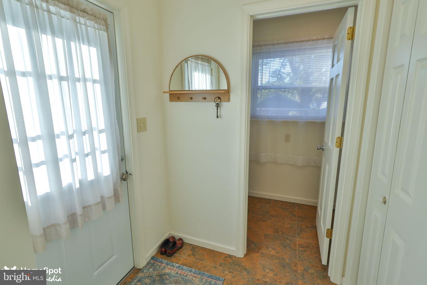37 W Ettwein St Property Photo 16