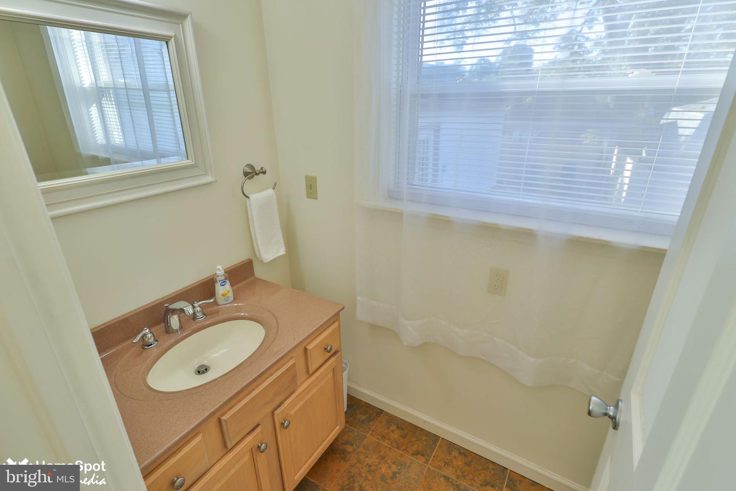 37 W Ettwein St Property Photo 18