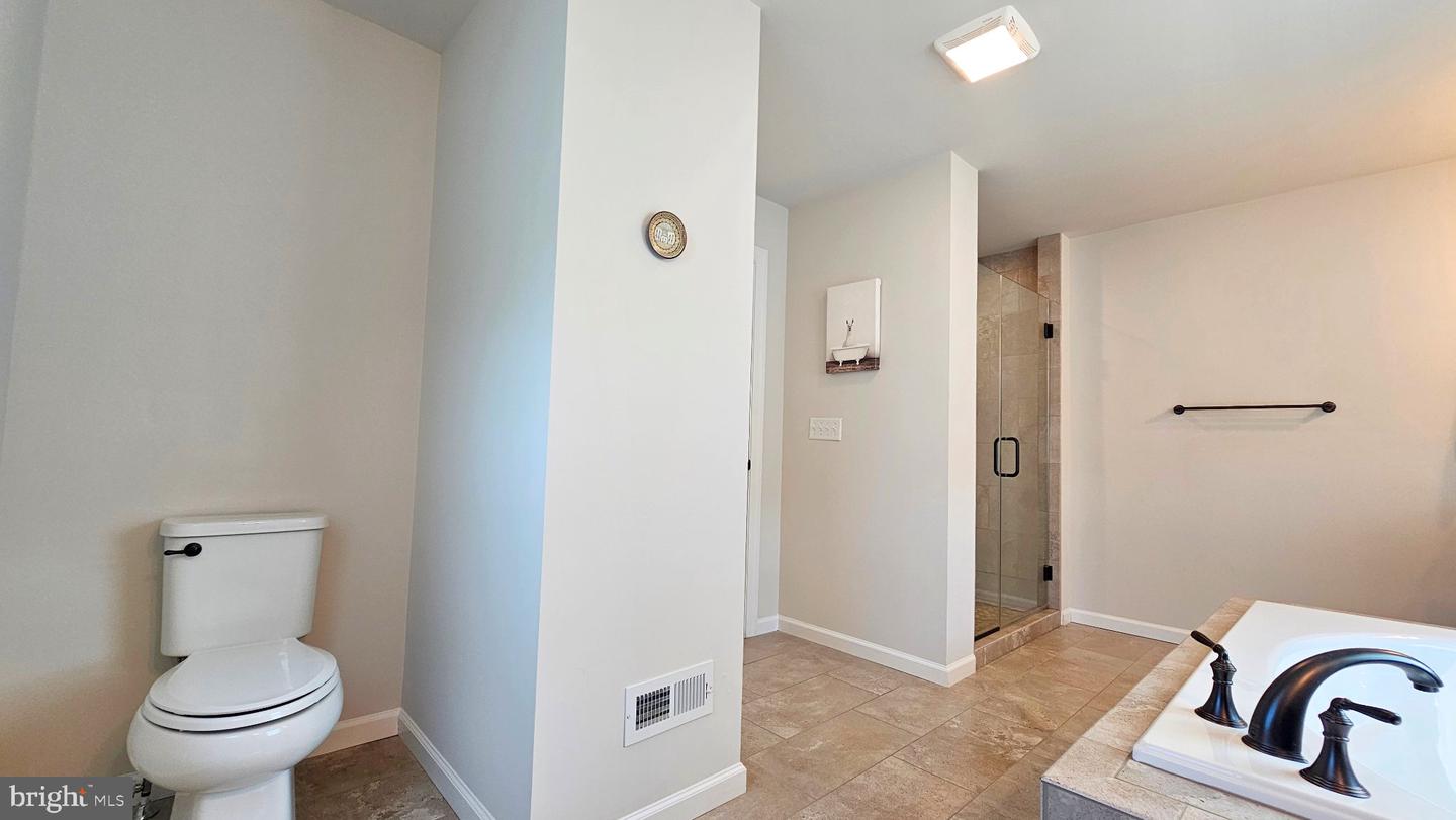 2645 Longridge Dr Property Photo 33