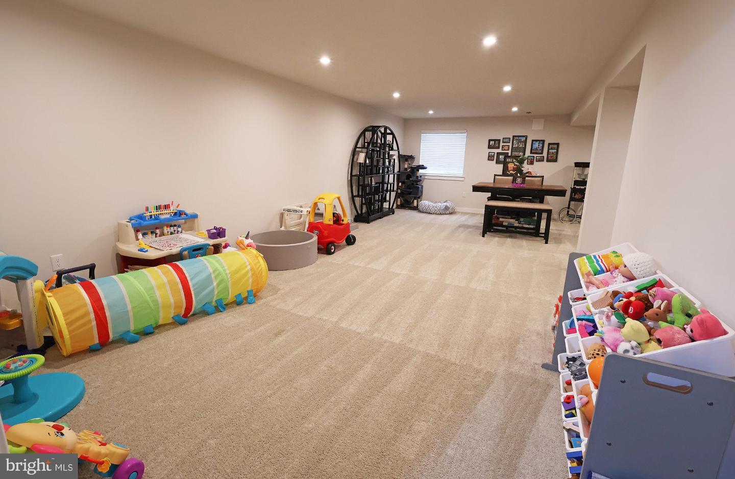 3904 Trythall St Property Photo 29