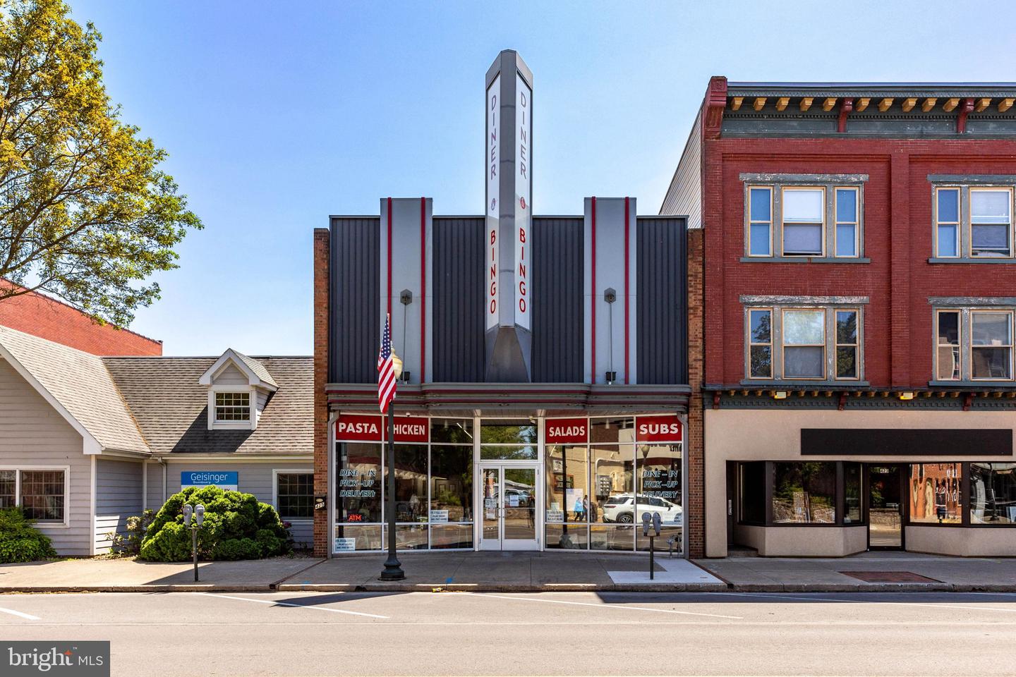 425 Market St Property Photo