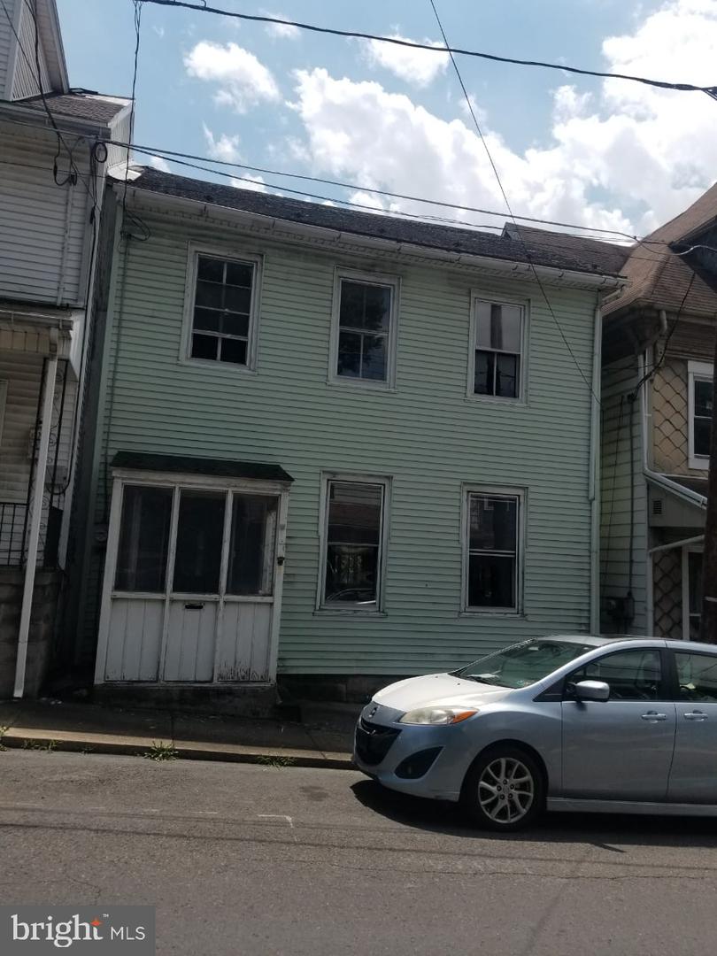 706 E Commerce St Property Photo