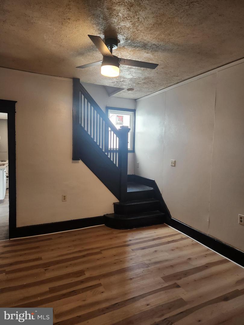 143 S Rock St Property Photo 5
