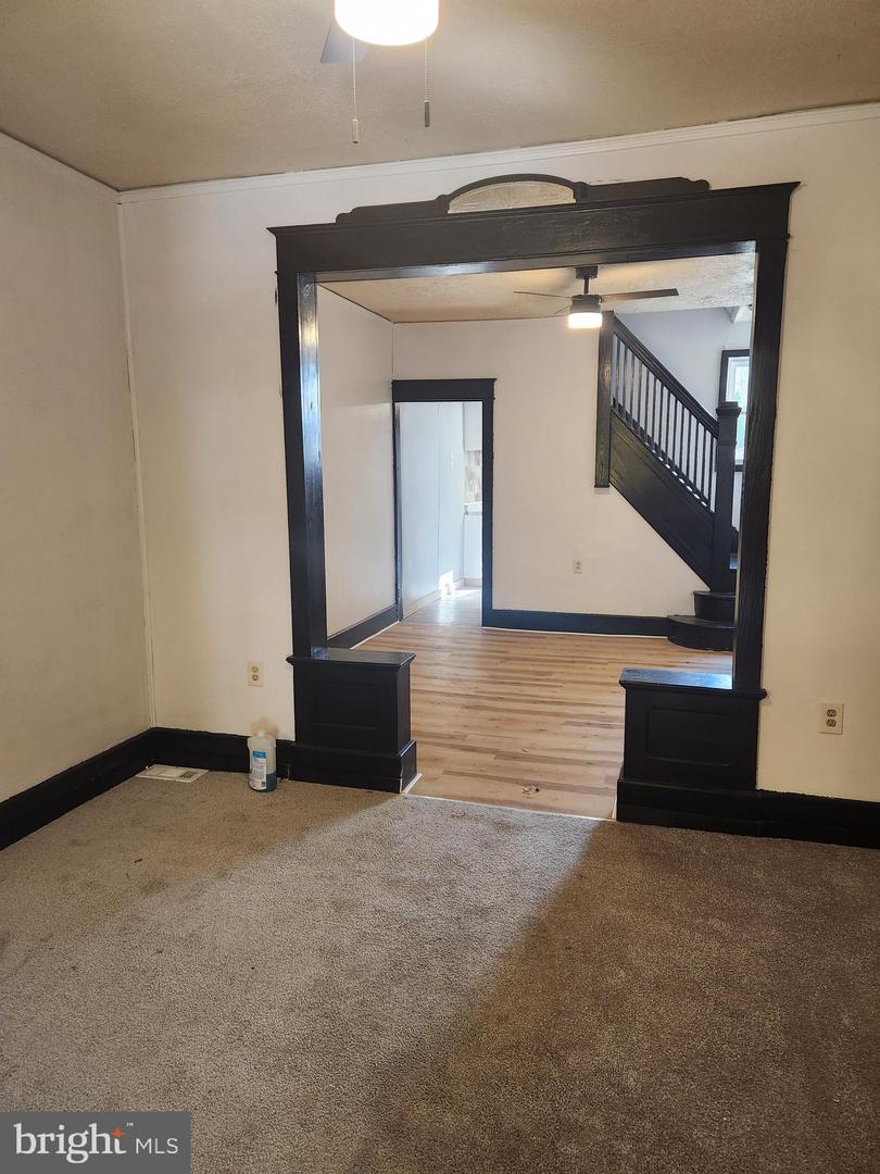143 S Rock St Property Photo 6