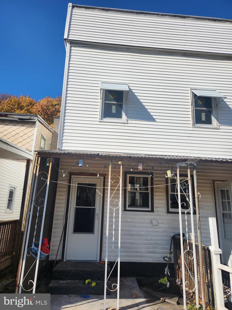 143 S Rock St Property Photo 17