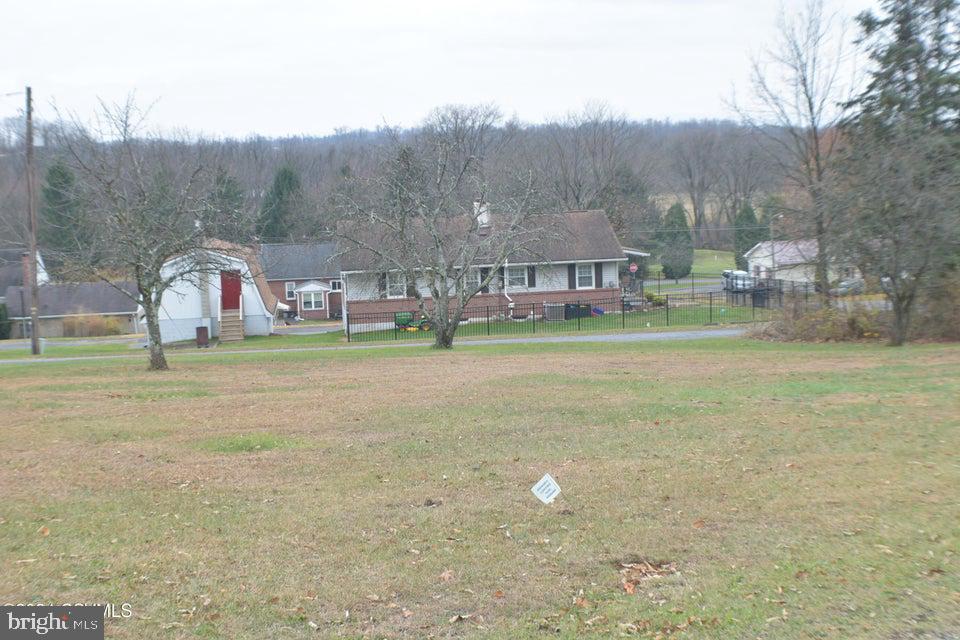 Harmon Ln Property Photo