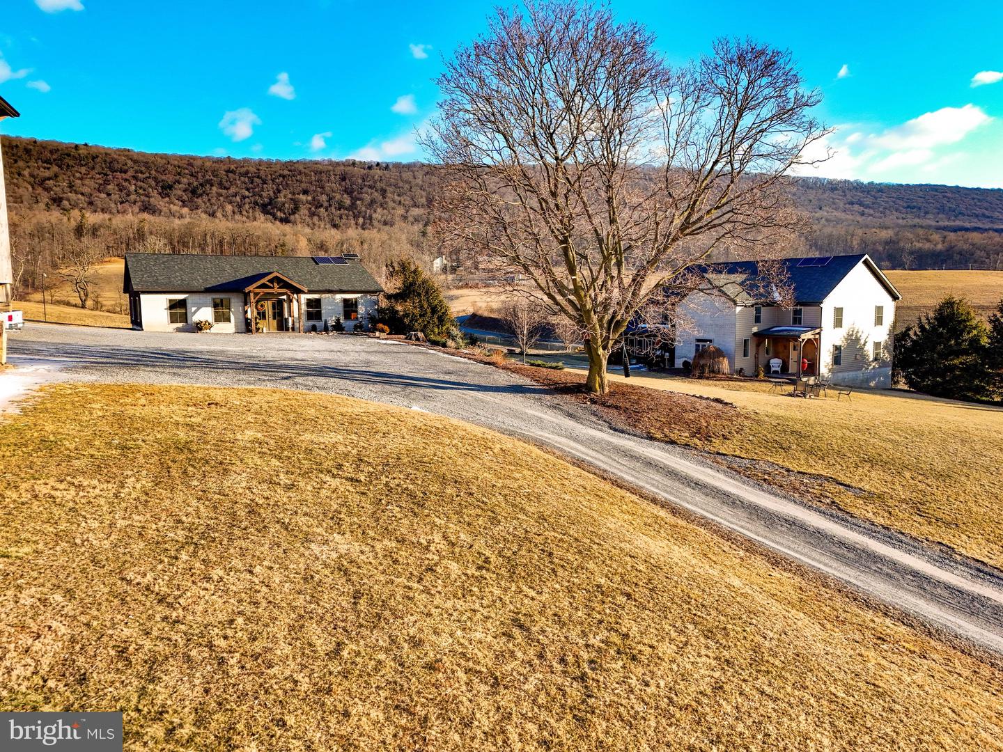17823 Real Estate Listings Main Image