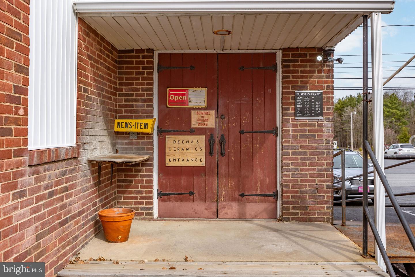 1160 Chestnut St Property Photo 5
