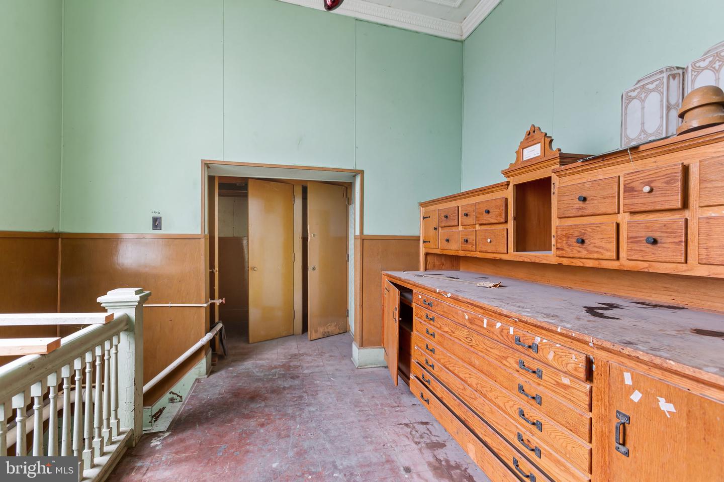 1160 Chestnut St Property Photo 30