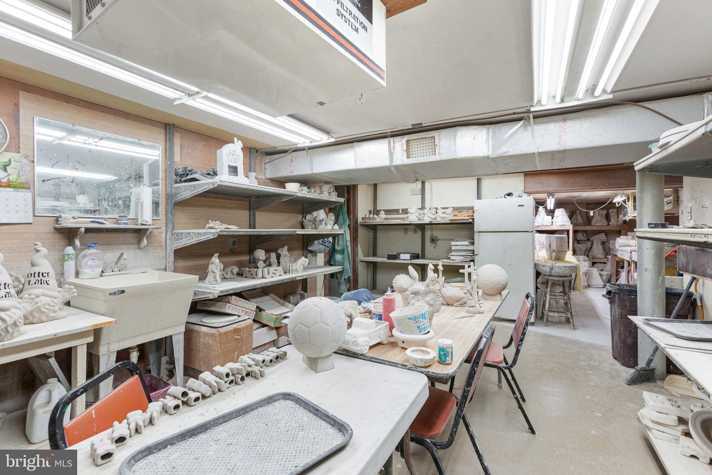 1160 Chestnut St Property Photo 39