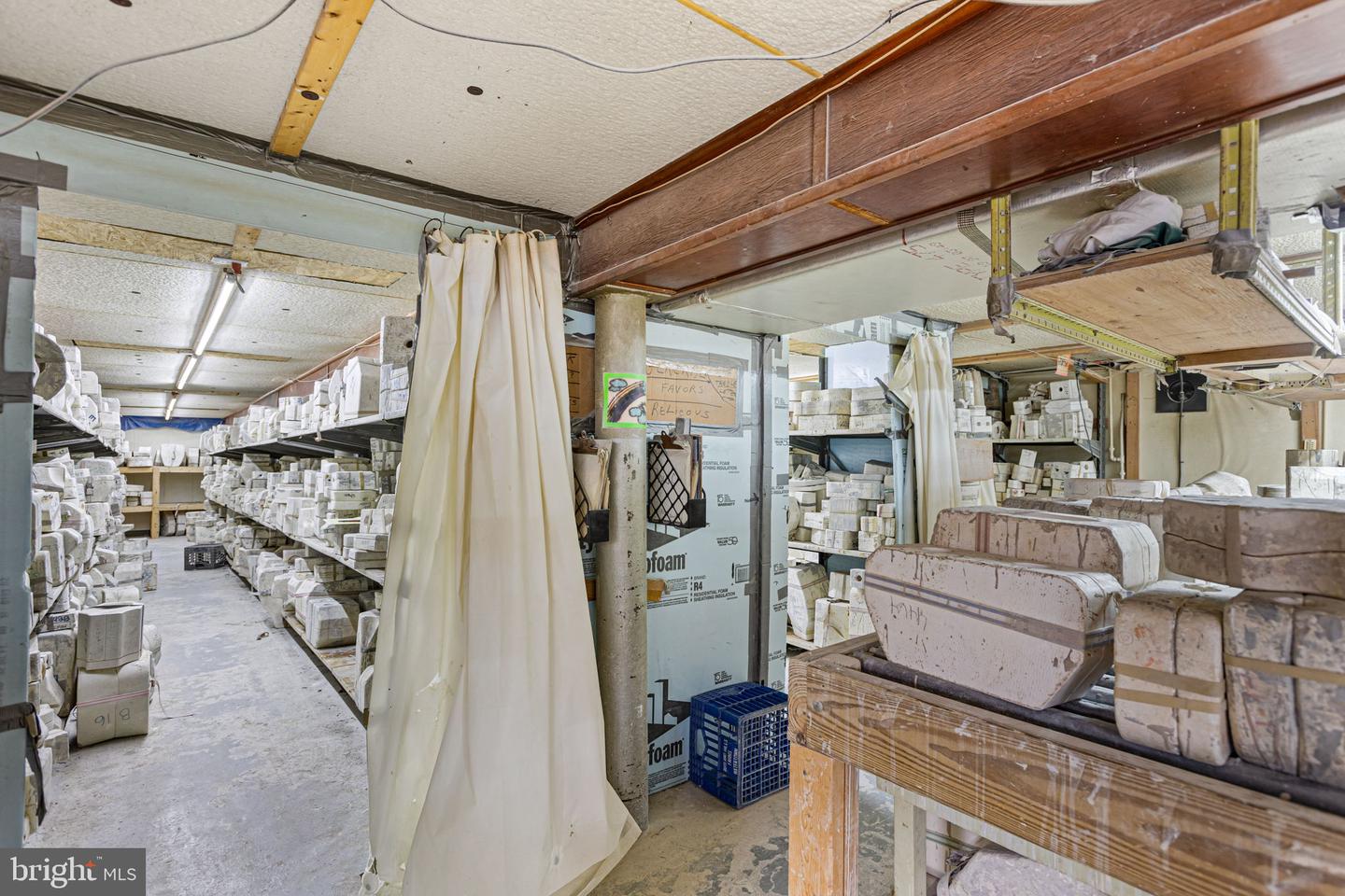 1160 Chestnut St Property Photo 44