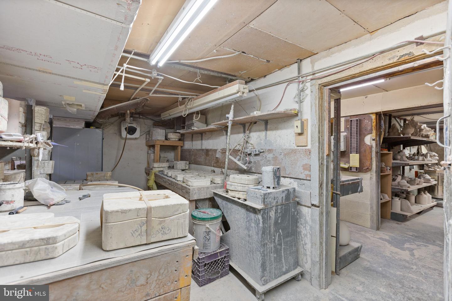 1160 Chestnut St Property Photo 49