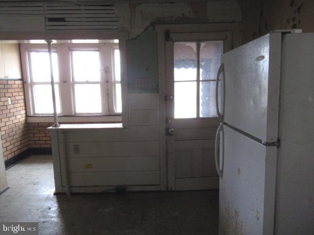 877-879 S 2nd St Property Photo 10