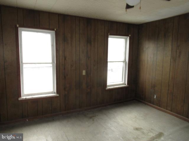 877-879 S 2nd St Property Photo 15
