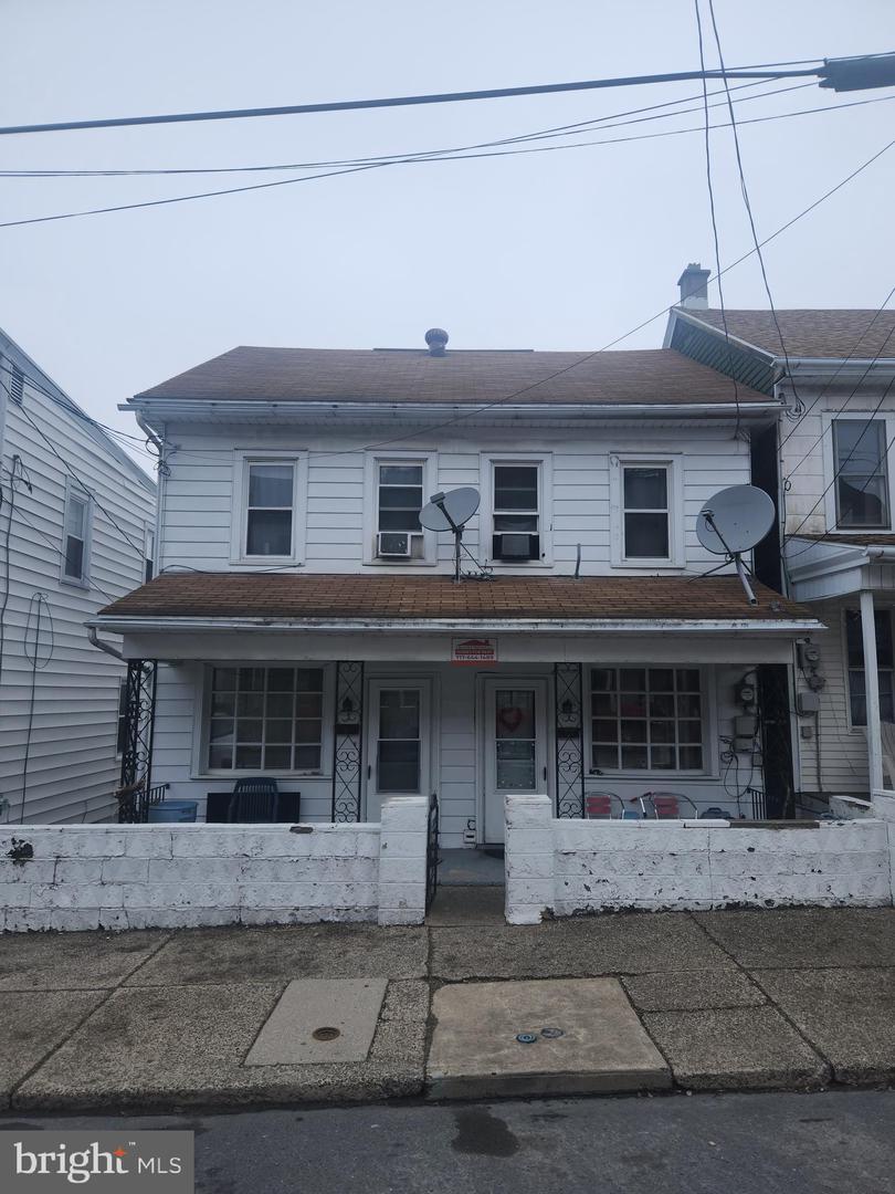 1257-1259 Pulaski Ave Property Photo 2