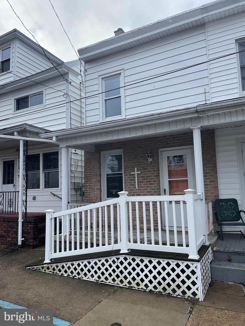 921 Scott St Property Photo