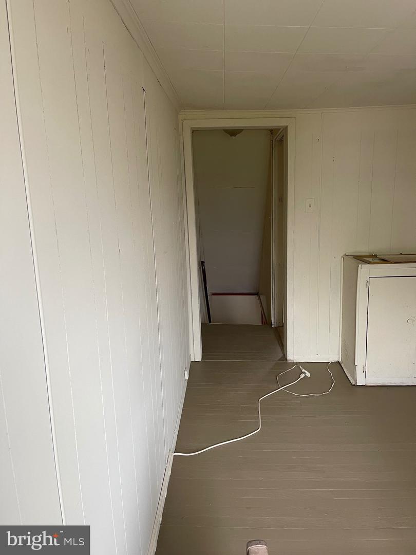 921 Scott St Property Photo 11