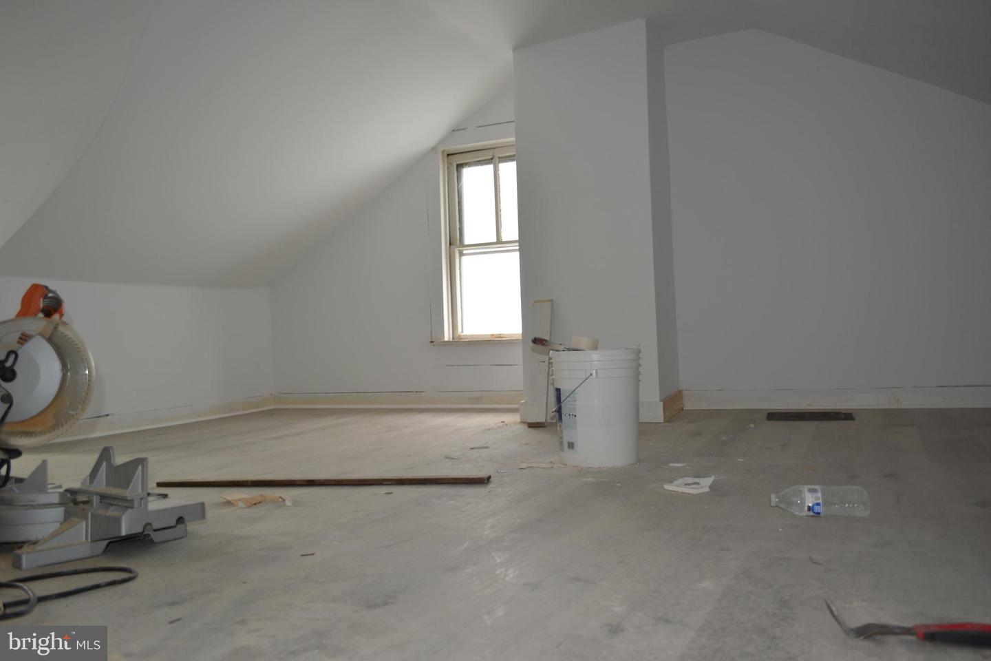 21-19-21 N Chestnut St Property Photo 25