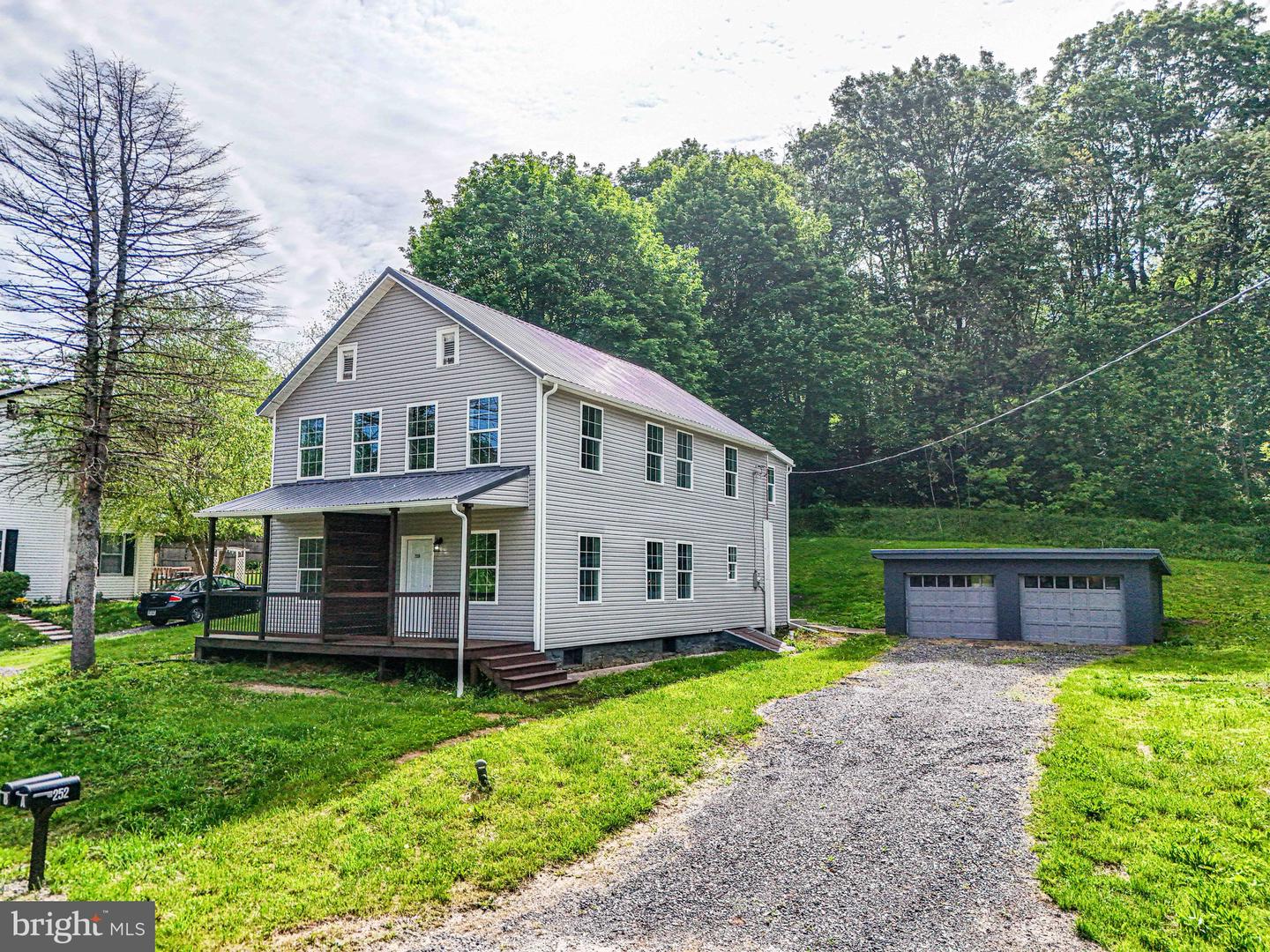 252 RIVER RD
