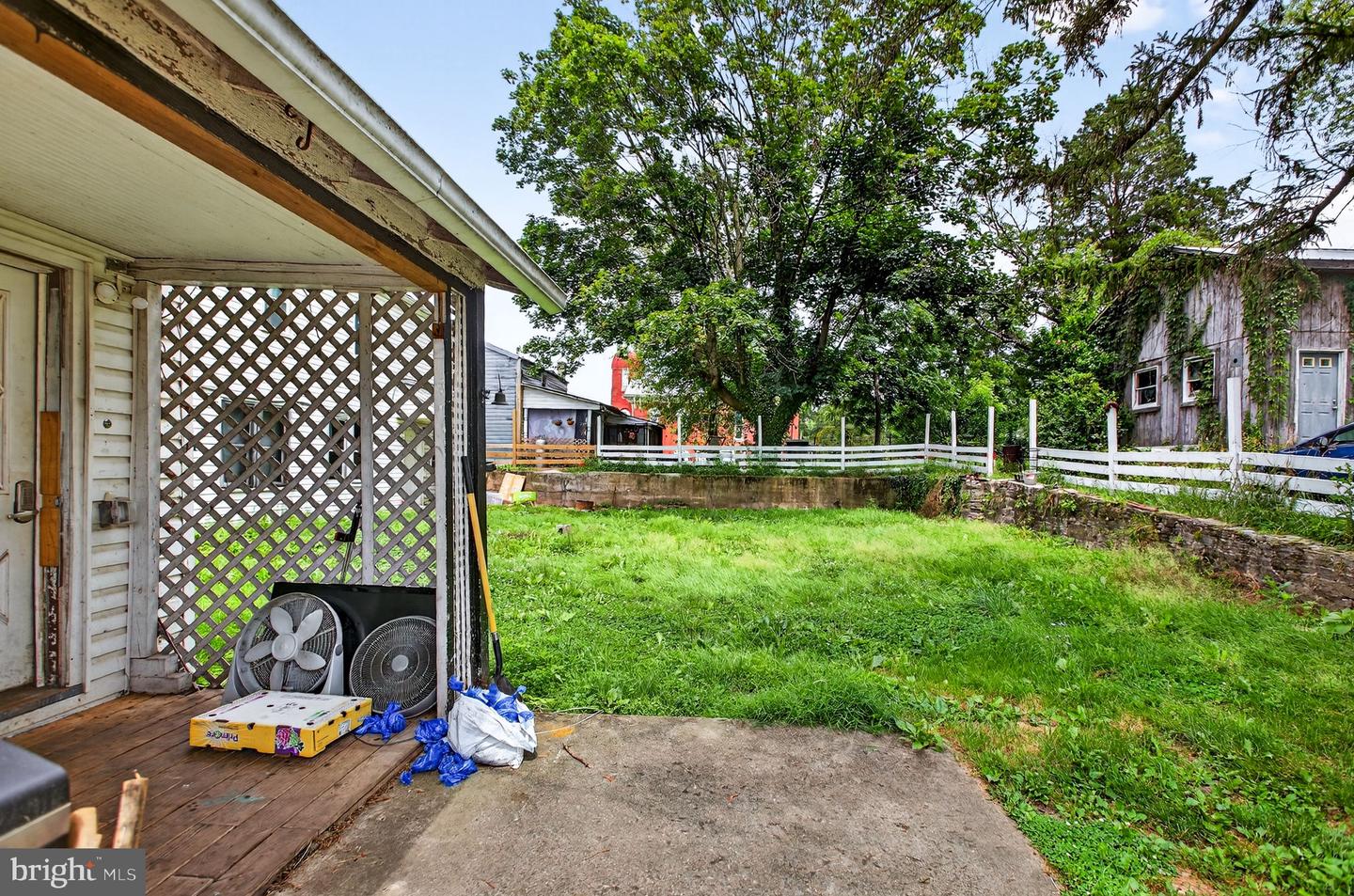 2498 Susquehanna Trl Property Photo 7