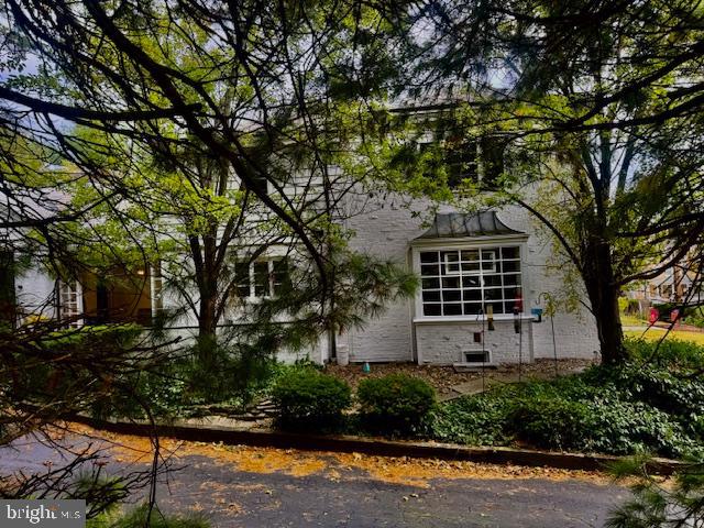 127 E Sunbury St Property Photo 8