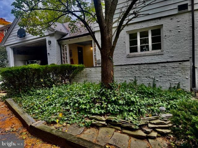 127 E Sunbury St Property Photo 9