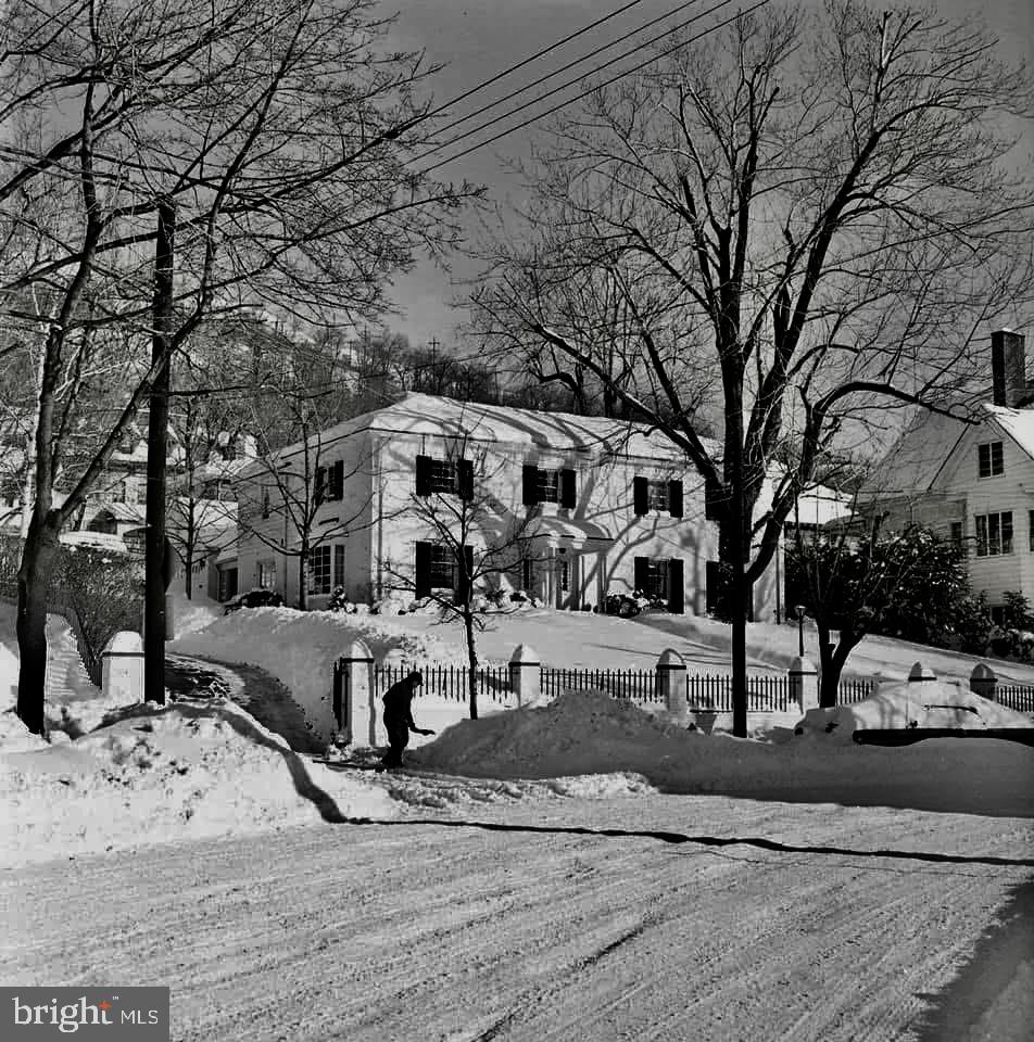 127 E Sunbury St Property Photo 15