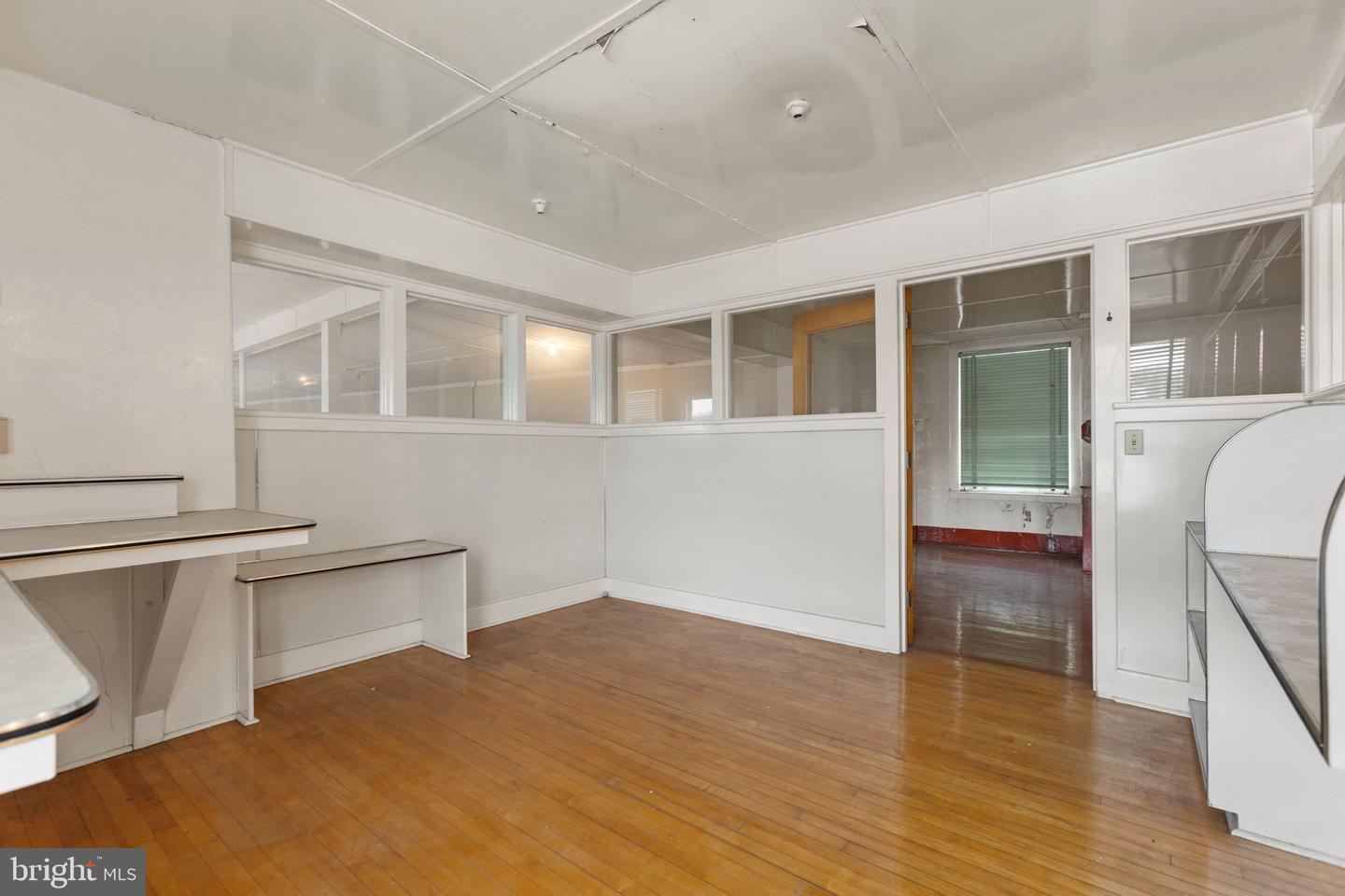 235 W Commerce St. Property Photo 50