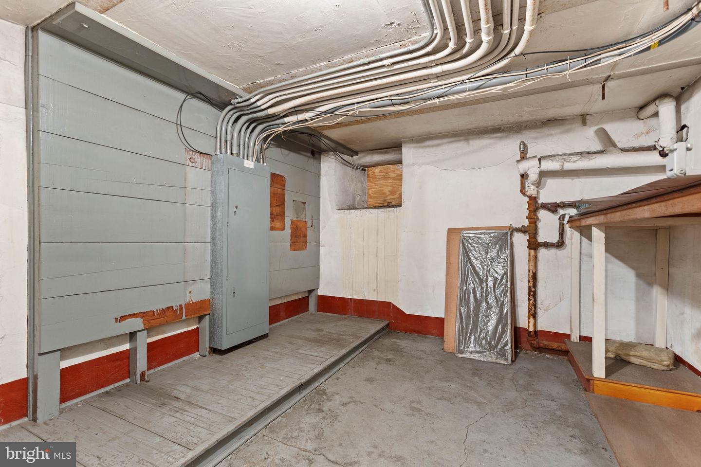235 W Commerce St. Property Photo 58