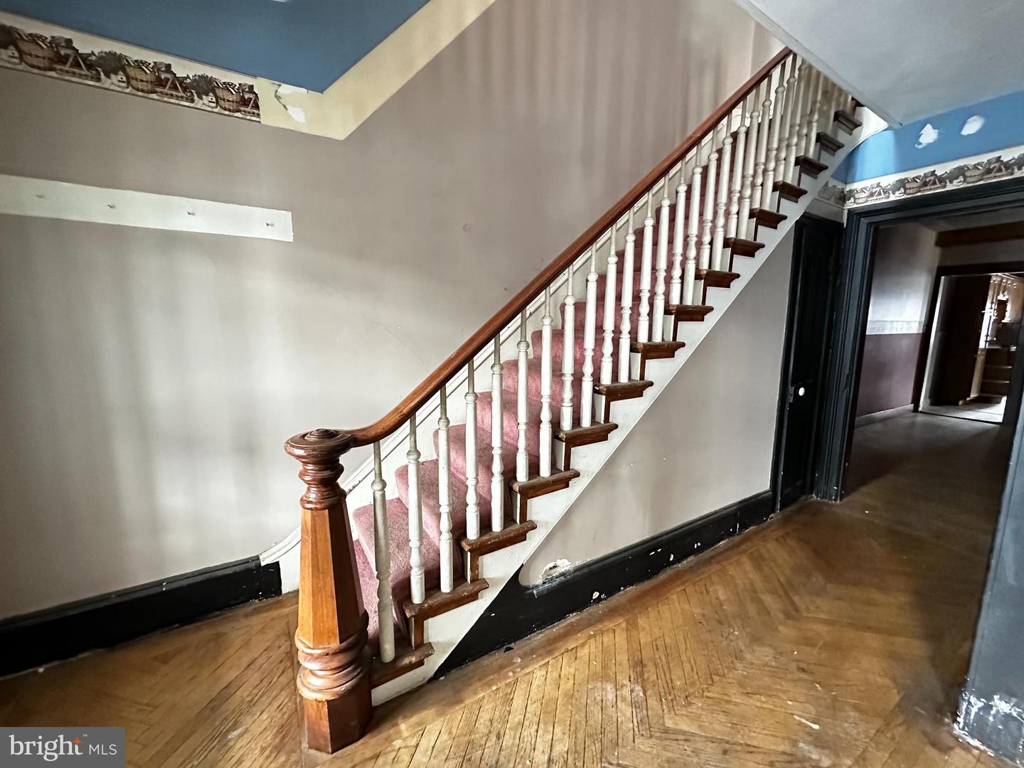 102 E Arch St Property Photo 6