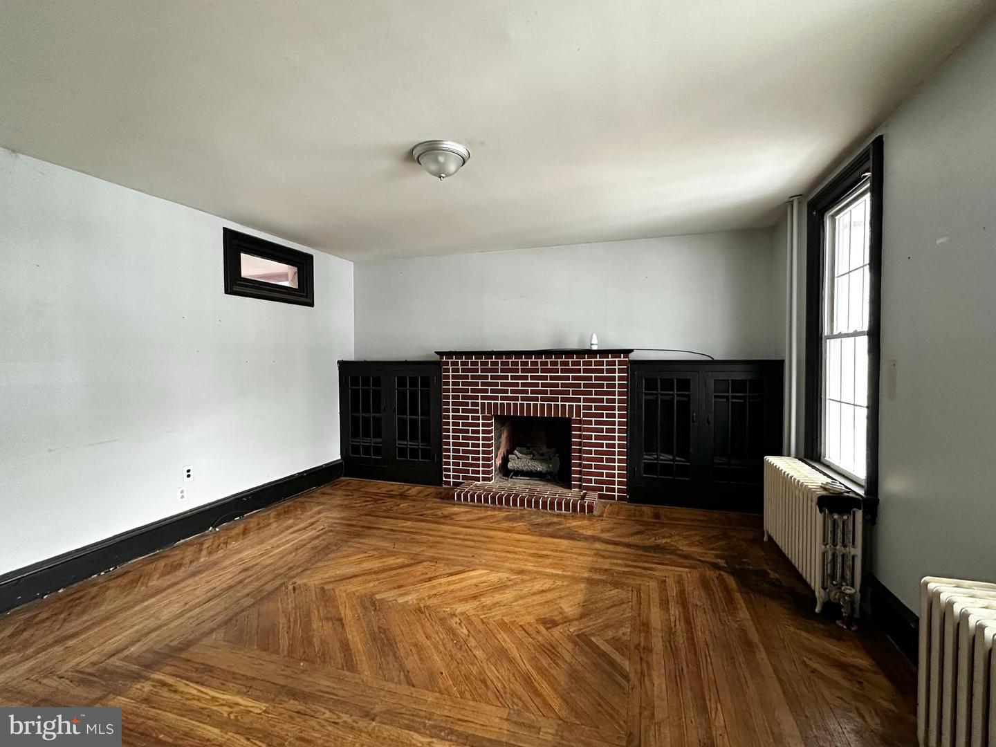 102 E Arch St Property Photo 7