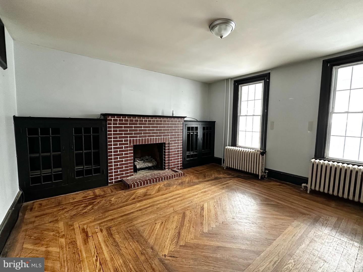 102 E Arch St Property Photo 8